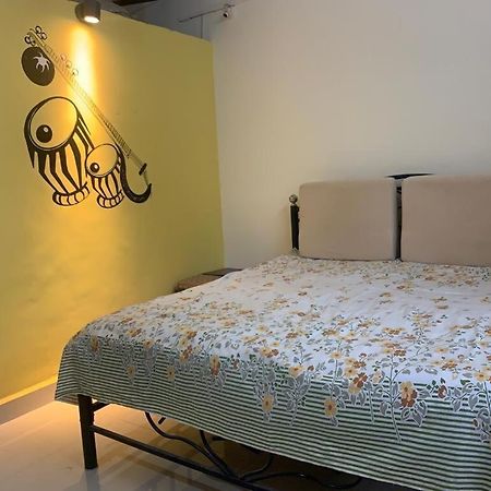 Sukant Homestay, Palu, Murbād Kültér fotó